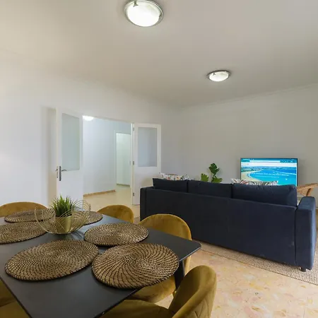 Дом отдыха Beachfront In Palmas Near Canteras *