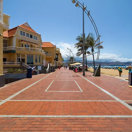 Beachfront In Palmas Near Canteras
