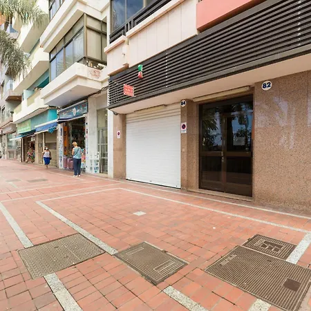 Beachfront In Palmas Near Canteras Holiday home